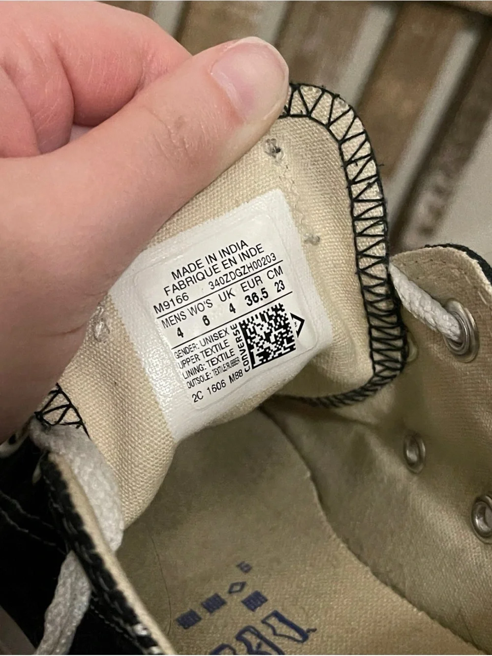Converse All Star Classic Low Top Sneakers Women’s Size 6 - Picture 8 of 12